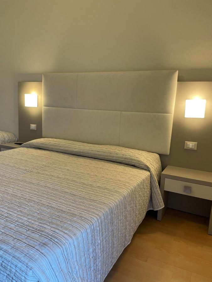 Hotel Vera تْشيزيناتيكو المظهر الخارجي الصورة