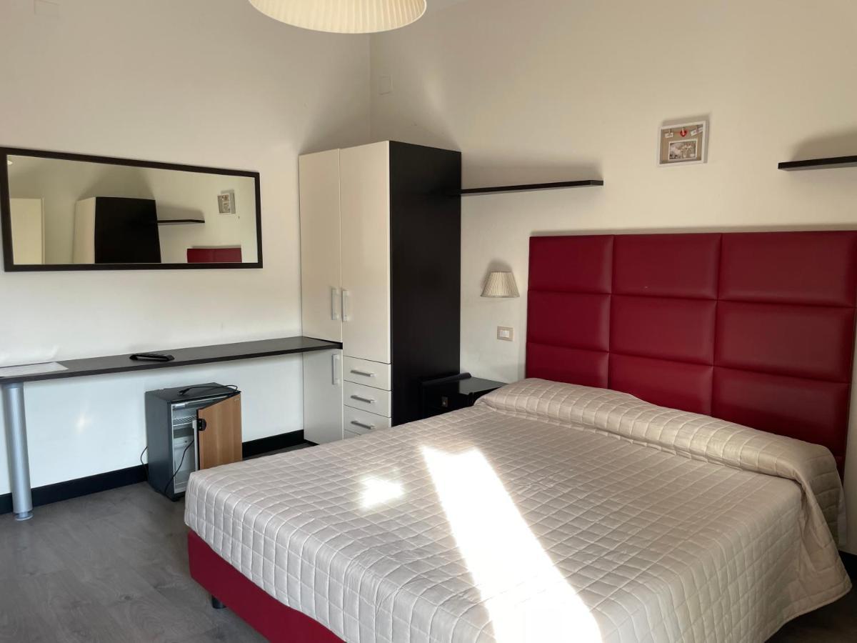 Hotel Vera تْشيزيناتيكو المظهر الخارجي الصورة